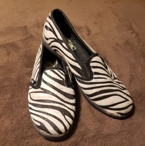 Zebra Van's size 7